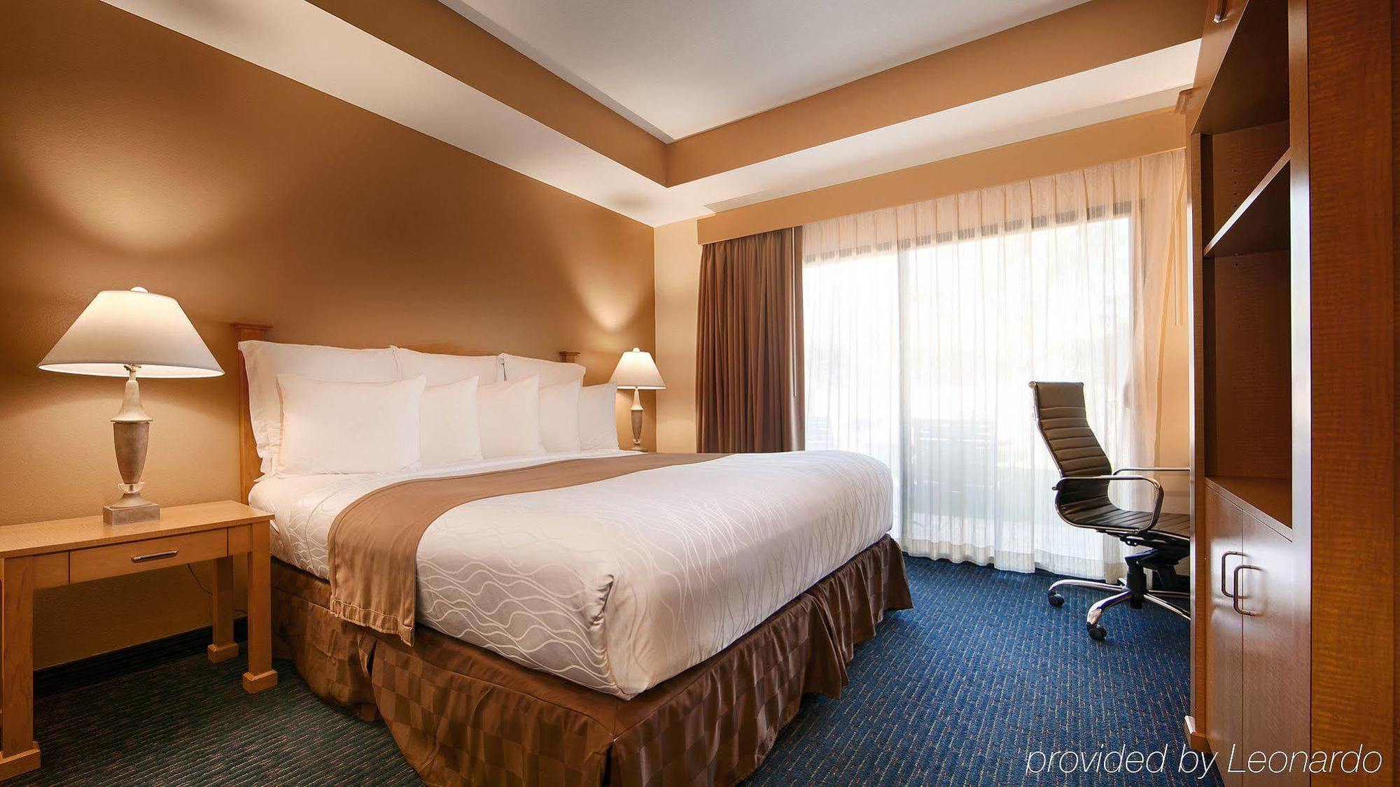 Western Hotel Palm Desert